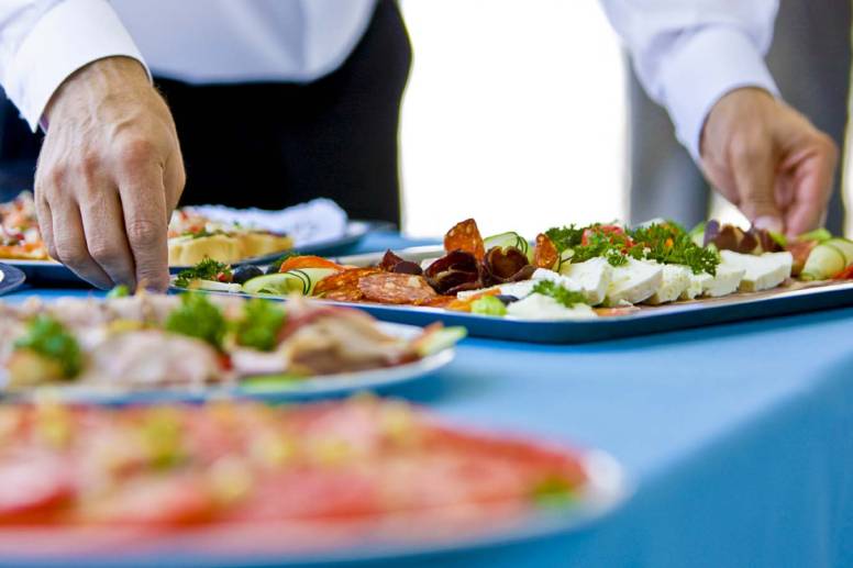Catering e Banqueting: qual è il servizio più adatto a te?